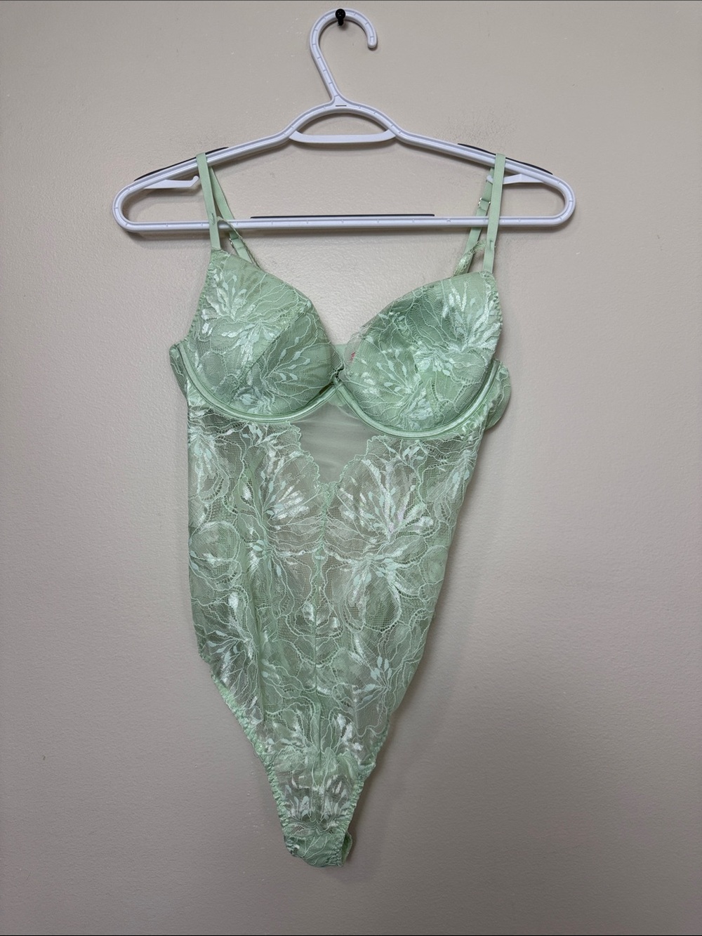 La senza Lace Underwire Bodysuit in Light Green size M
